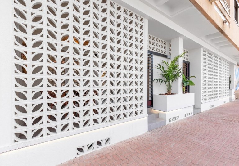 New Build - Apartment -
Torrevieja - Playa Los Naufragos