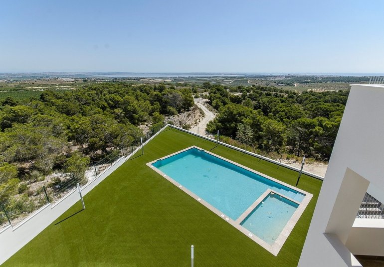 New Build - Bungalow -
San Miguel - VistaBella Golf