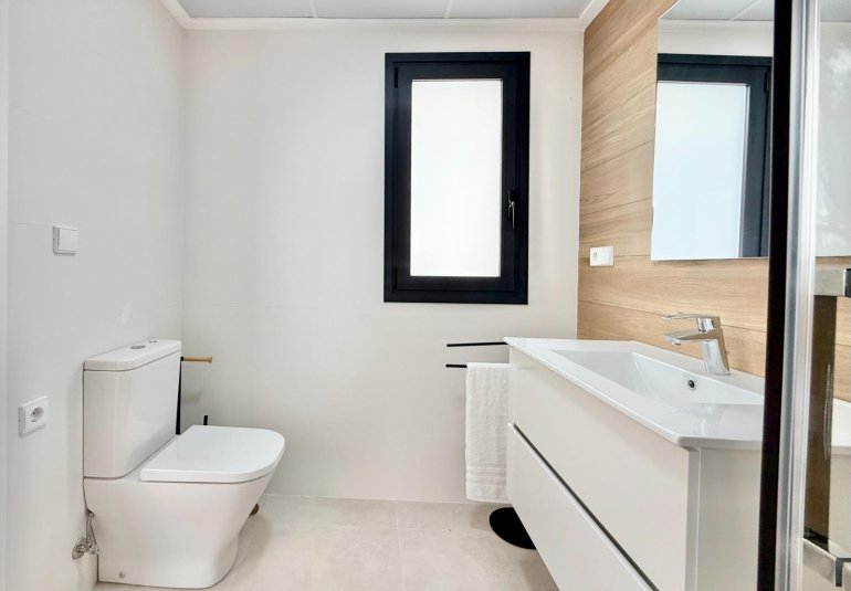 New Build - Town House -
Cox - San Fernando