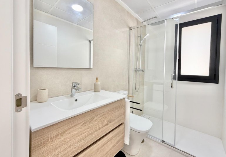 New Build - Town House -
Cox - San Fernando
