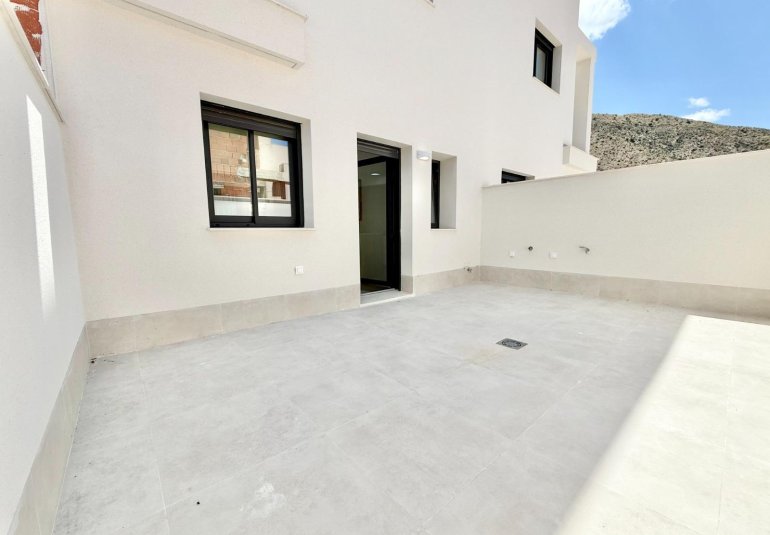New Build - Town House -
Cox - San Fernando
