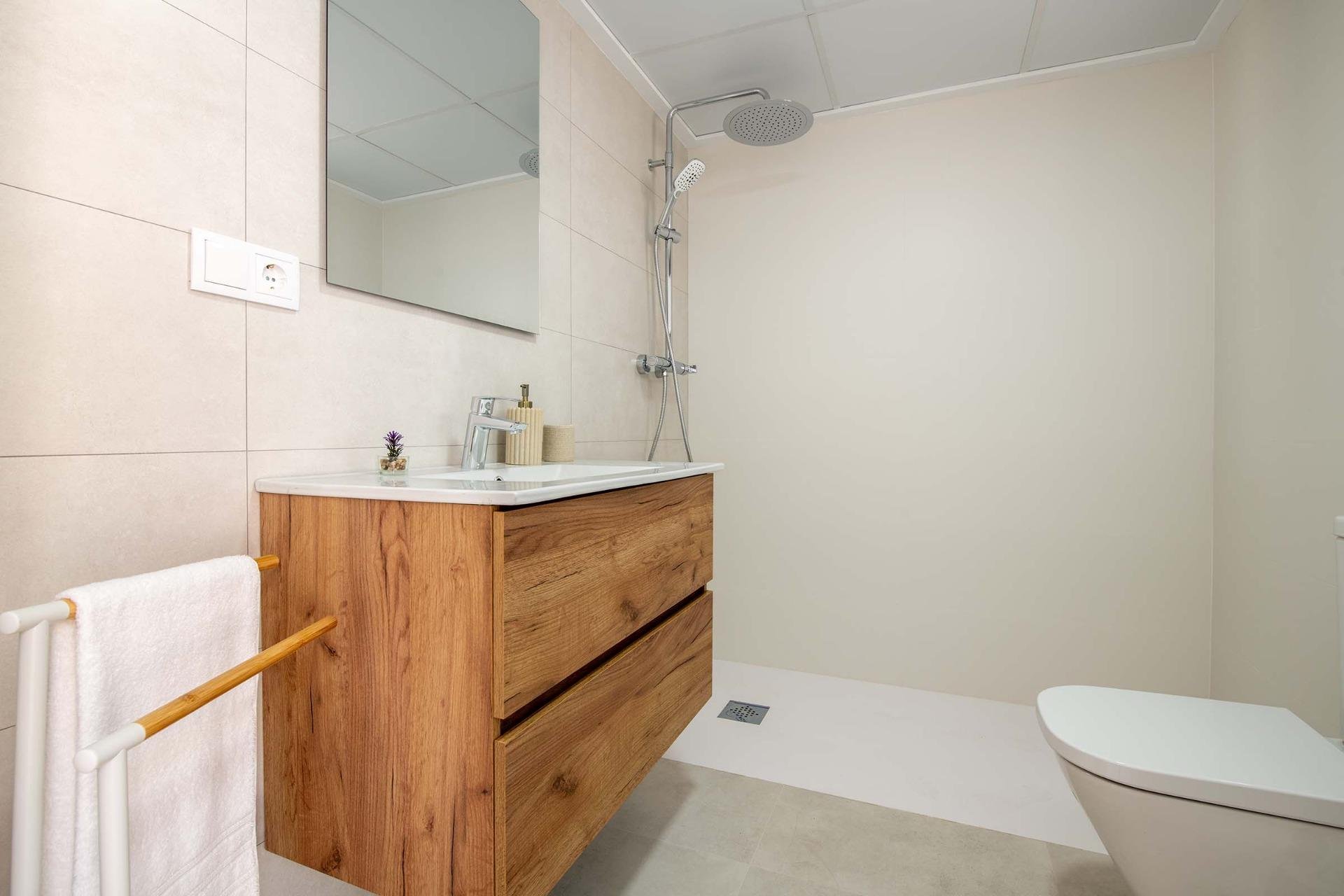 New Build - Town House -
Cox - San Fernando