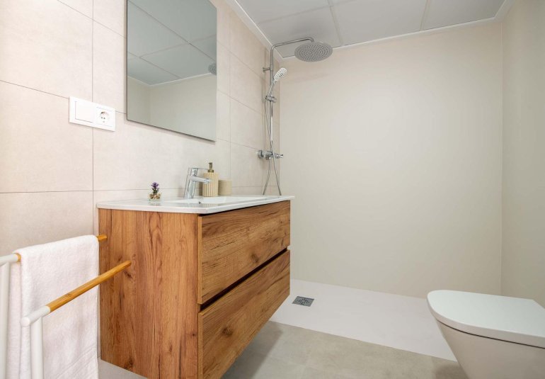 New Build - Town House -
Cox - San Fernando