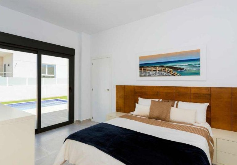 New Build - Villa -
Daya Nueva - Centro