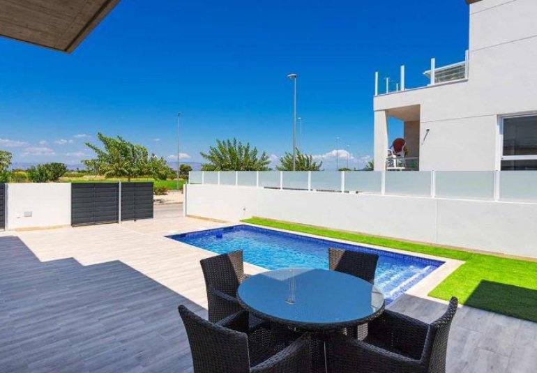 New Build - Villa -
Daya Nueva - Centro