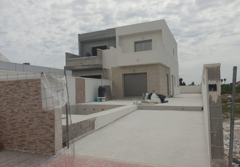 New Build - Villa -
Daya Nueva - pueblo