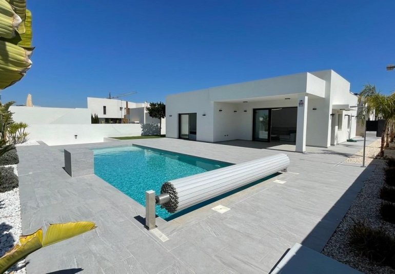 New Build - Villa -
Rafal - polideportivo