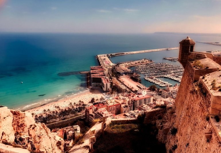Obra nueva - Ático -
Alicante - Centro