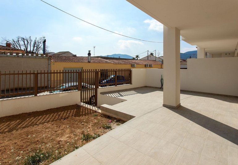 Obra nueva - Bungalow -
Hondón de las Nieves - El Salero