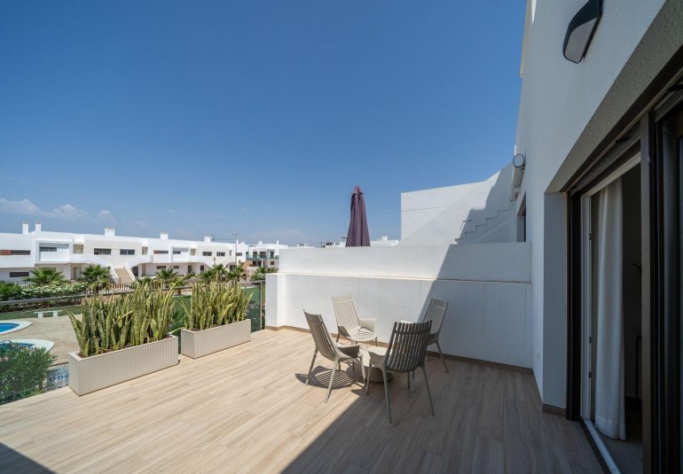 Obra nueva - Bungalow -
Orihuela - Vistabella Golf