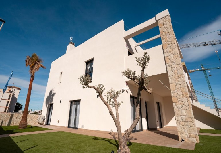 Obra nueva - Bungalow -
Pilar de la Horadada - pueblo