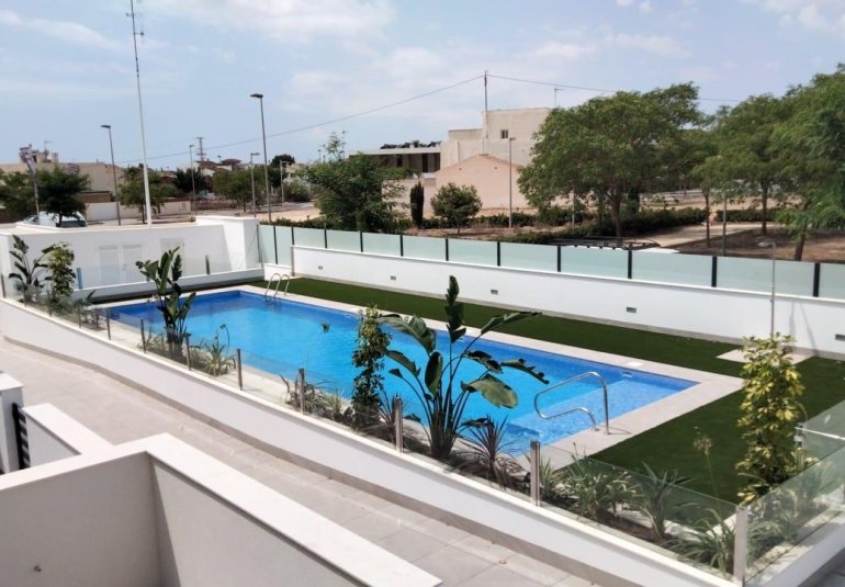Obra nueva - Bungalow -
Pilar de la Horadada - pueblo