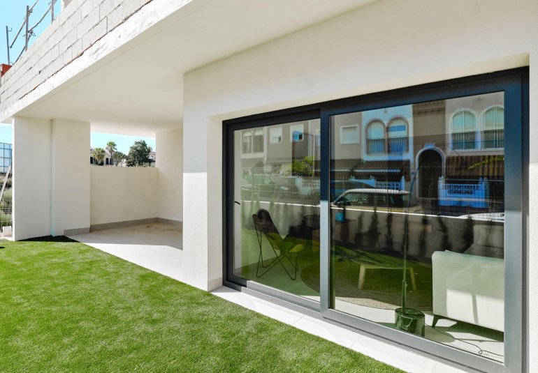 Obra nueva - Bungalow -
Torrevieja - Villa Amalia