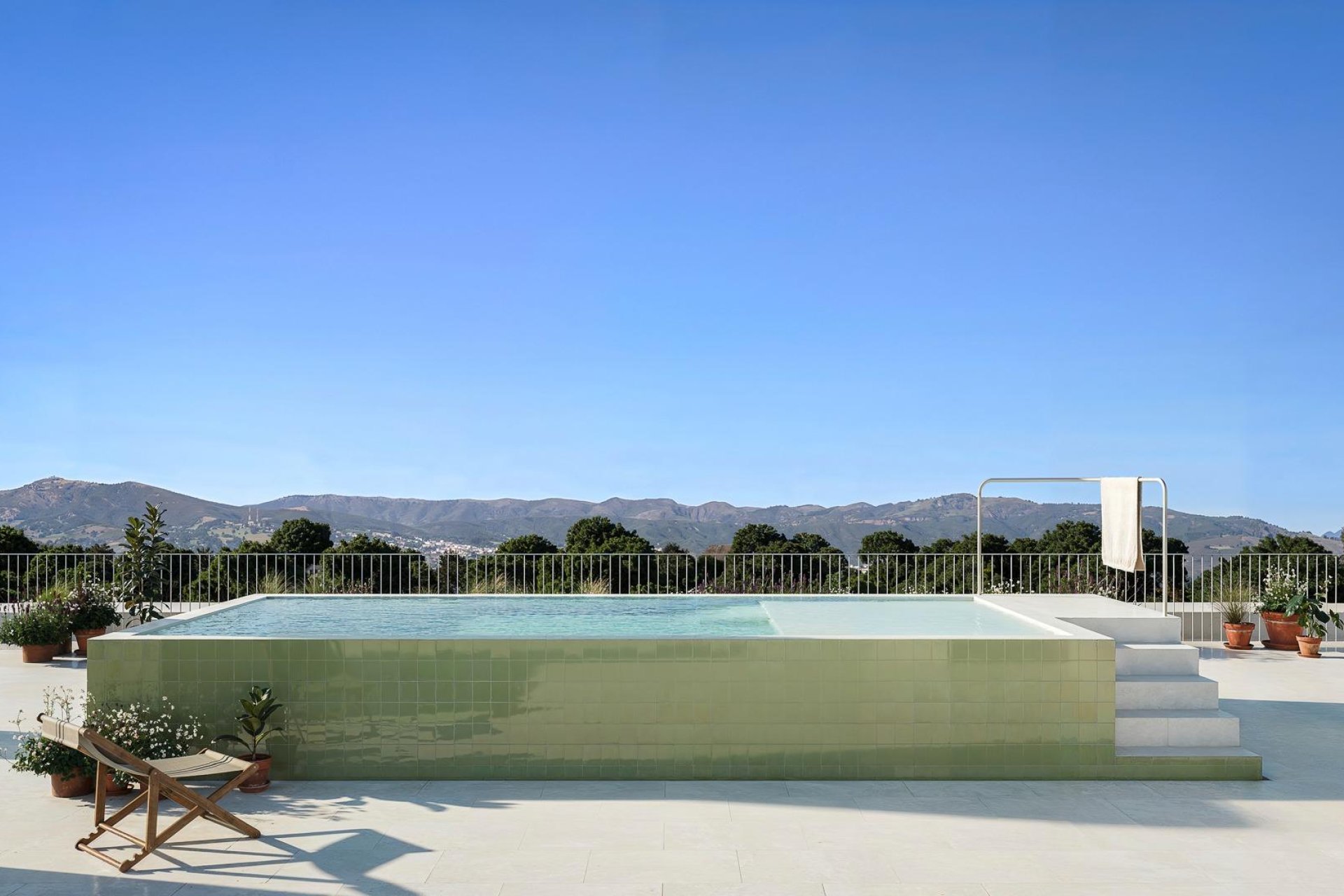 Obra nueva - Piso -
Jacarilla - pueblo