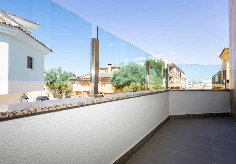 Obra nueva - Piso -
Jacarilla - pueblo