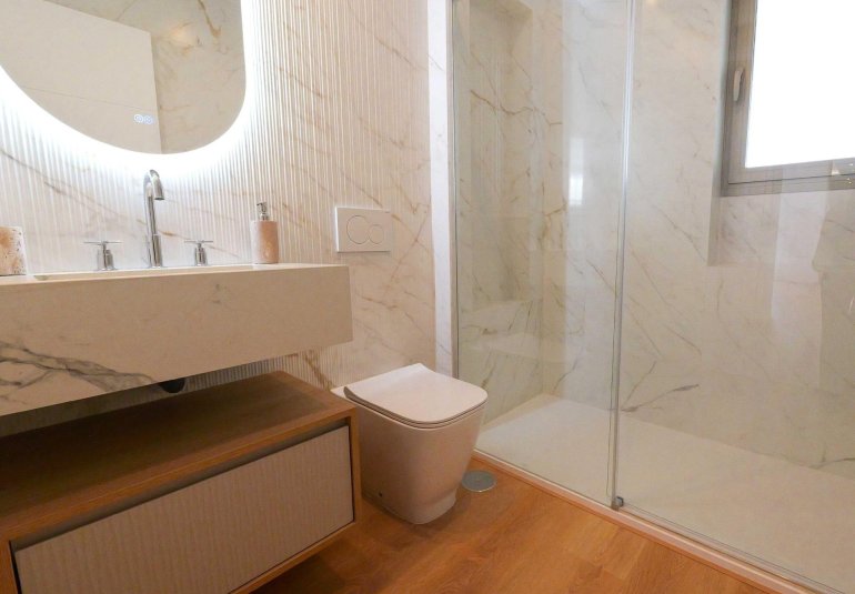 Obra nueva - Piso -
La Manga - Veneziola