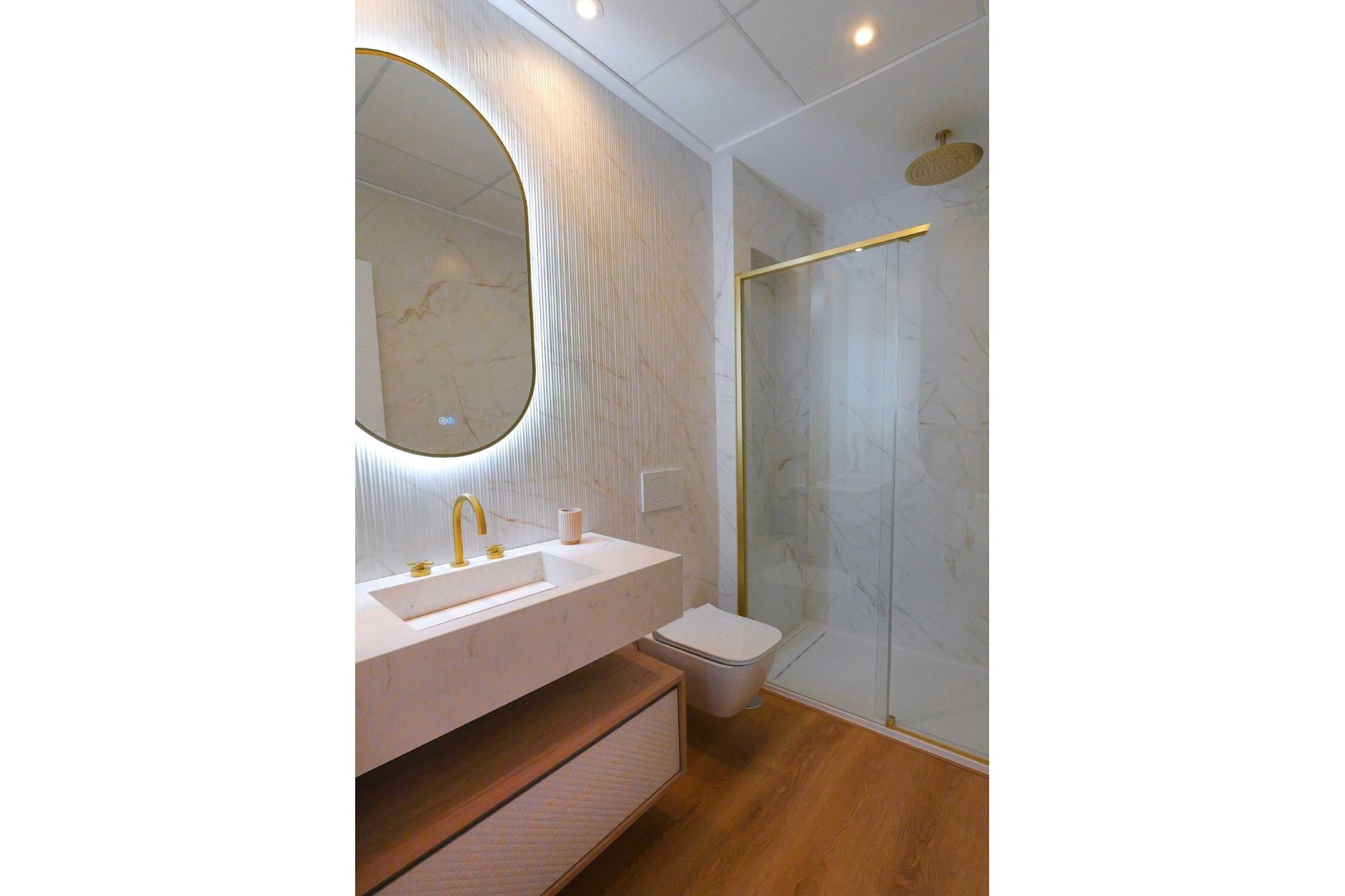 Obra nueva - Piso -
La Manga - Veneziola