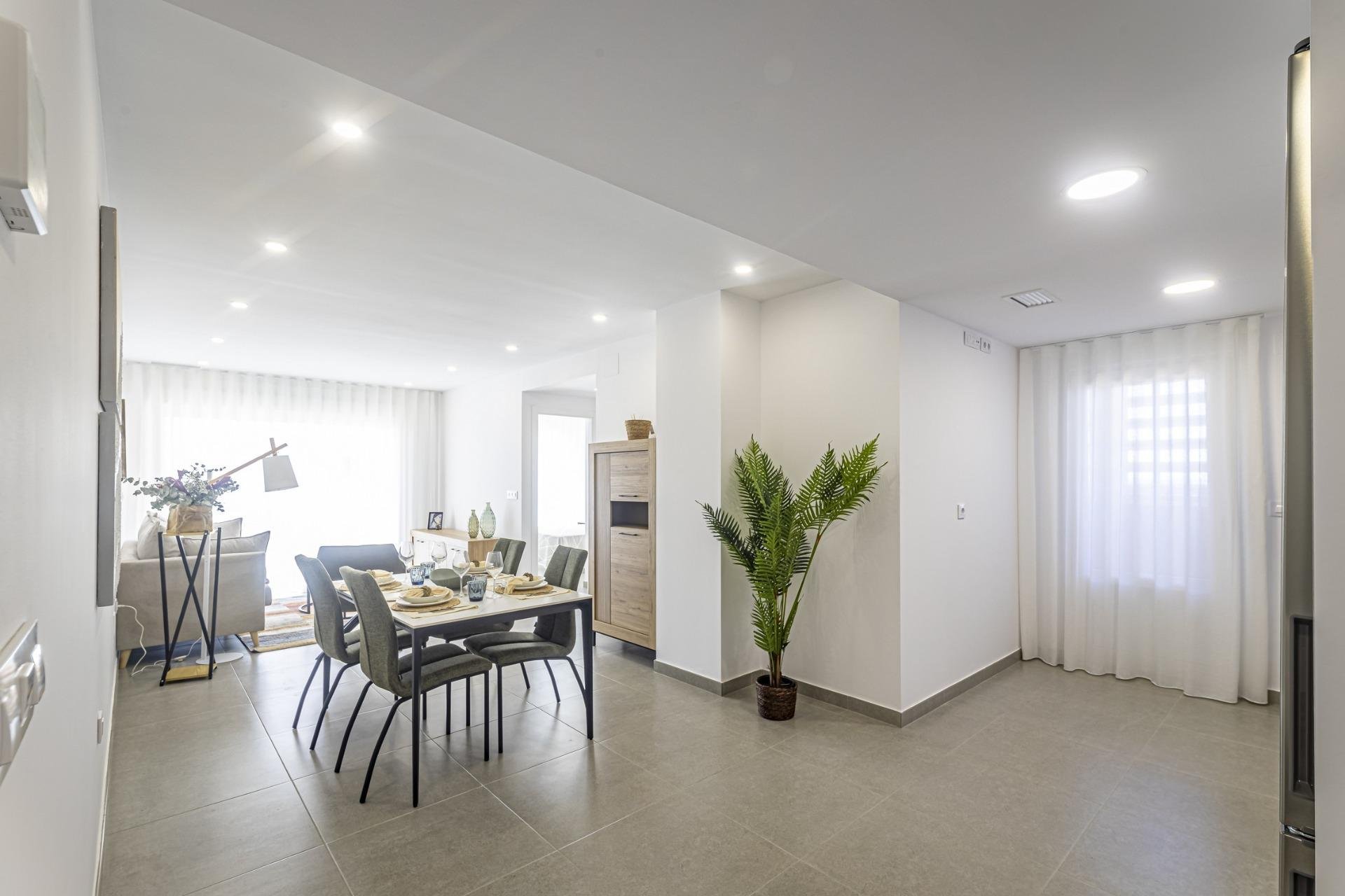 Obra nueva - Piso -
La Manga