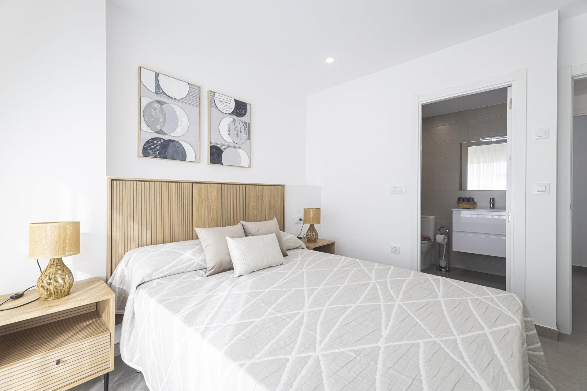 Obra nueva - Piso -
La Manga
