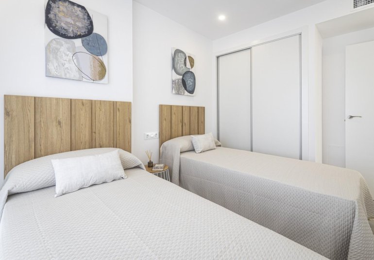 Obra nueva - Piso -
La Manga