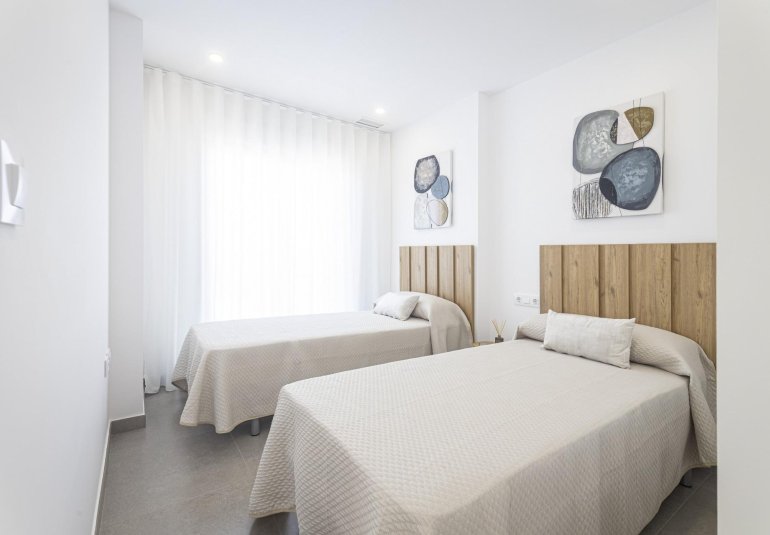 Obra nueva - Piso -
La Manga