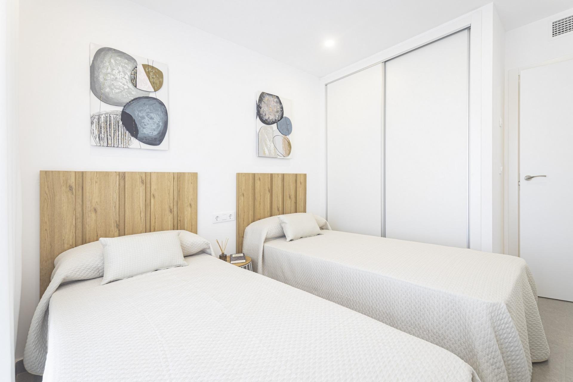 Obra nueva - Piso -
La Manga