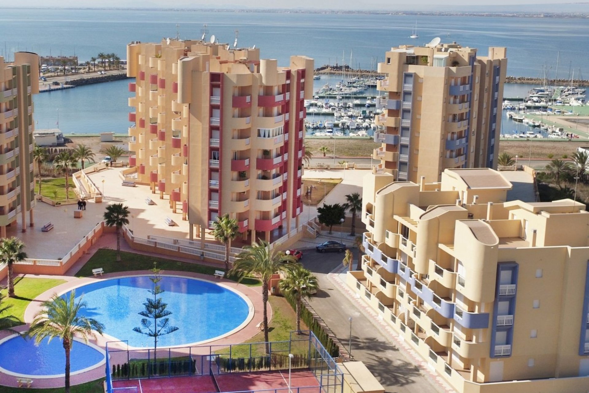 Obra nueva - Piso -
La Manga