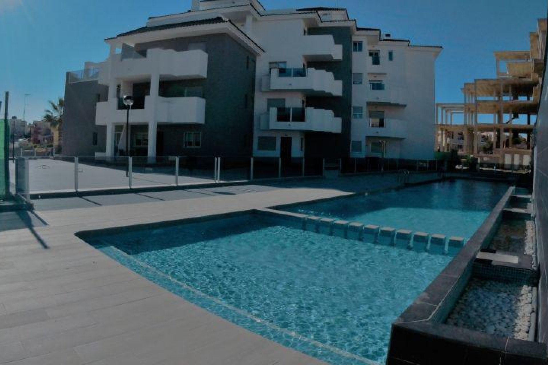 Obra nueva - Piso -
Orihuela Costa - Las Filipinas