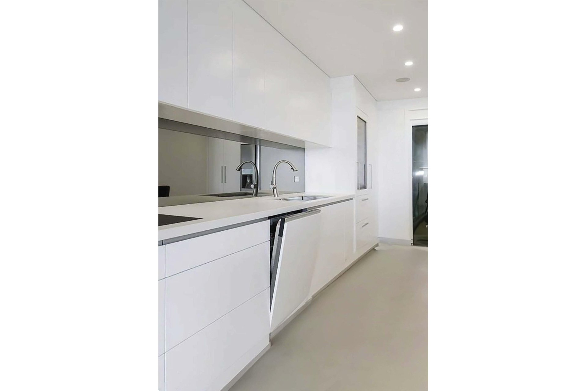 Obra nueva - Piso -
Relleu - pueblo