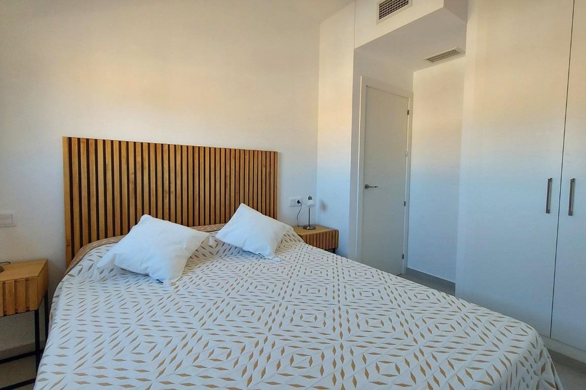 Obra nueva - Piso -
San Miguel - Pueblo