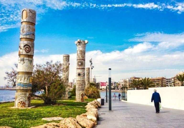 Obra nueva - Piso -
Torrevieja - Playa de El Cura