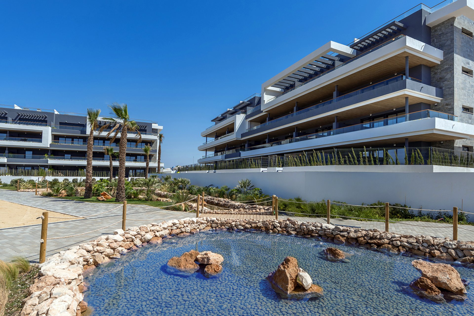 Obra nueva - Piso -
Torrevieja - Spain