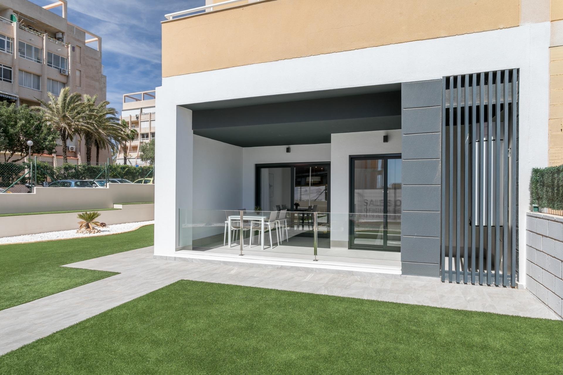 Obra nueva - Piso -
Torrevieja - Torreblanca