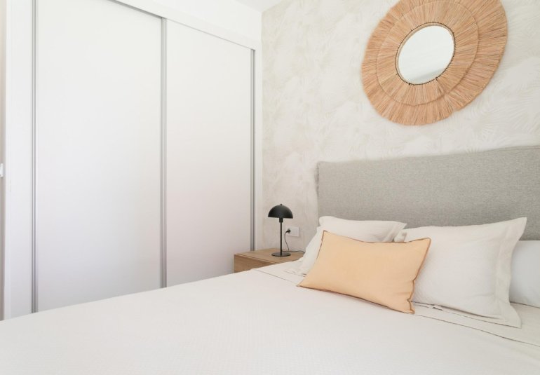 Obra nueva - Piso -
Torrevieja - Torreblanca