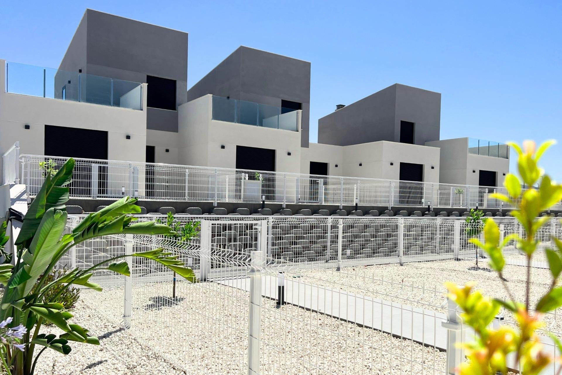 Obra nueva - Town House -
BAÑOS Y MENDIGO - Altaona Golf