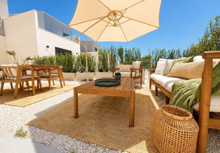 Obra nueva - Town House -
BAÑOS Y MENDIGO - Altaona Golf
