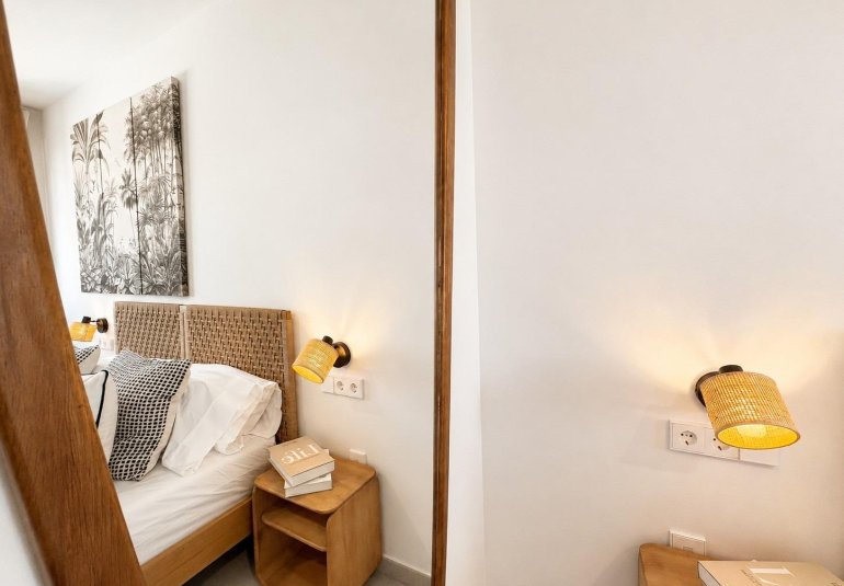 Obra nueva - Town House -
BAÑOS Y MENDIGO - Altaona Golf