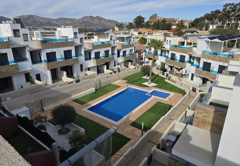 Obra nueva - Town House -
Bigastro - pueblo