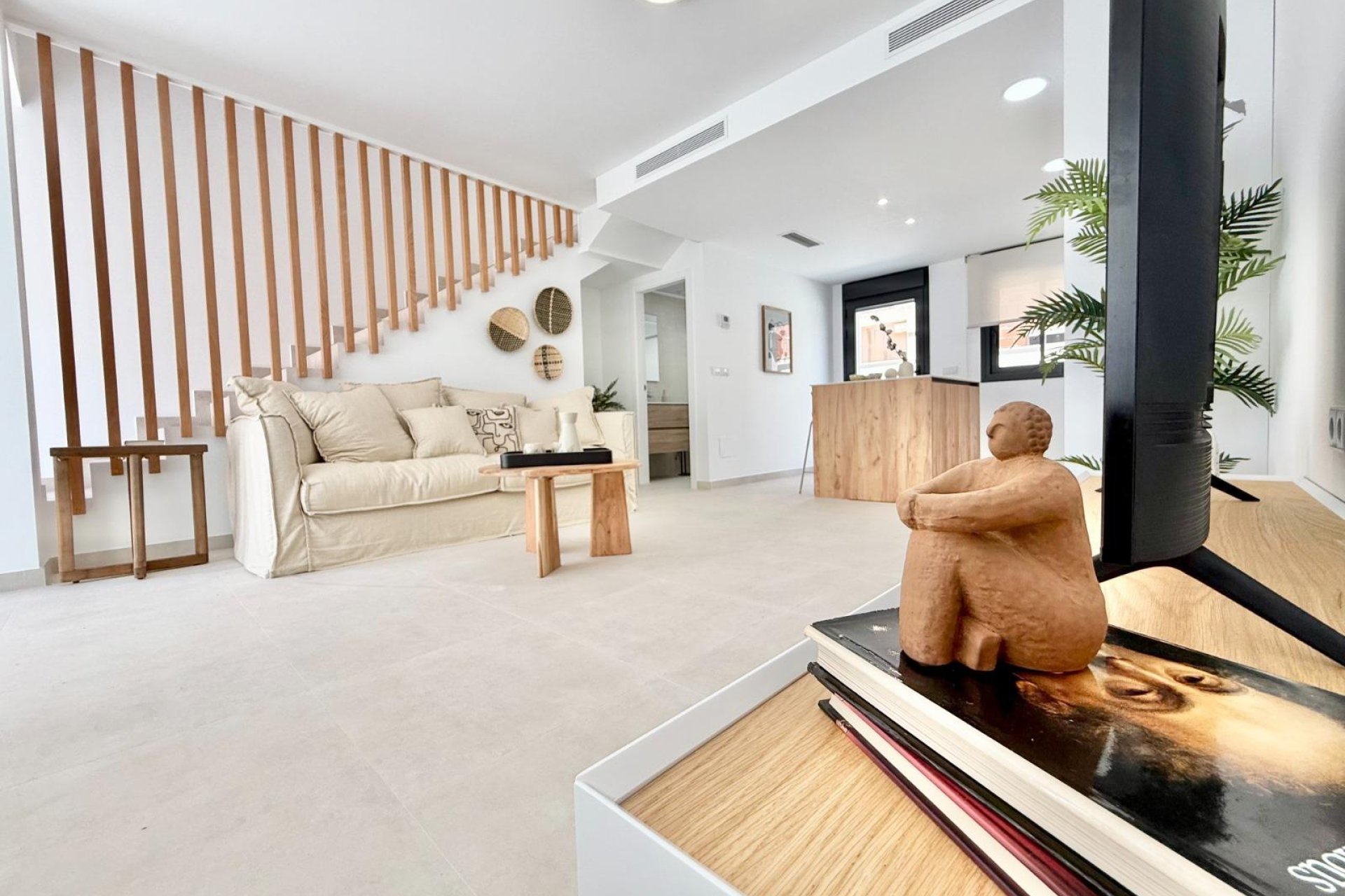 Obra nueva - Town House -
Cox - San Fernando