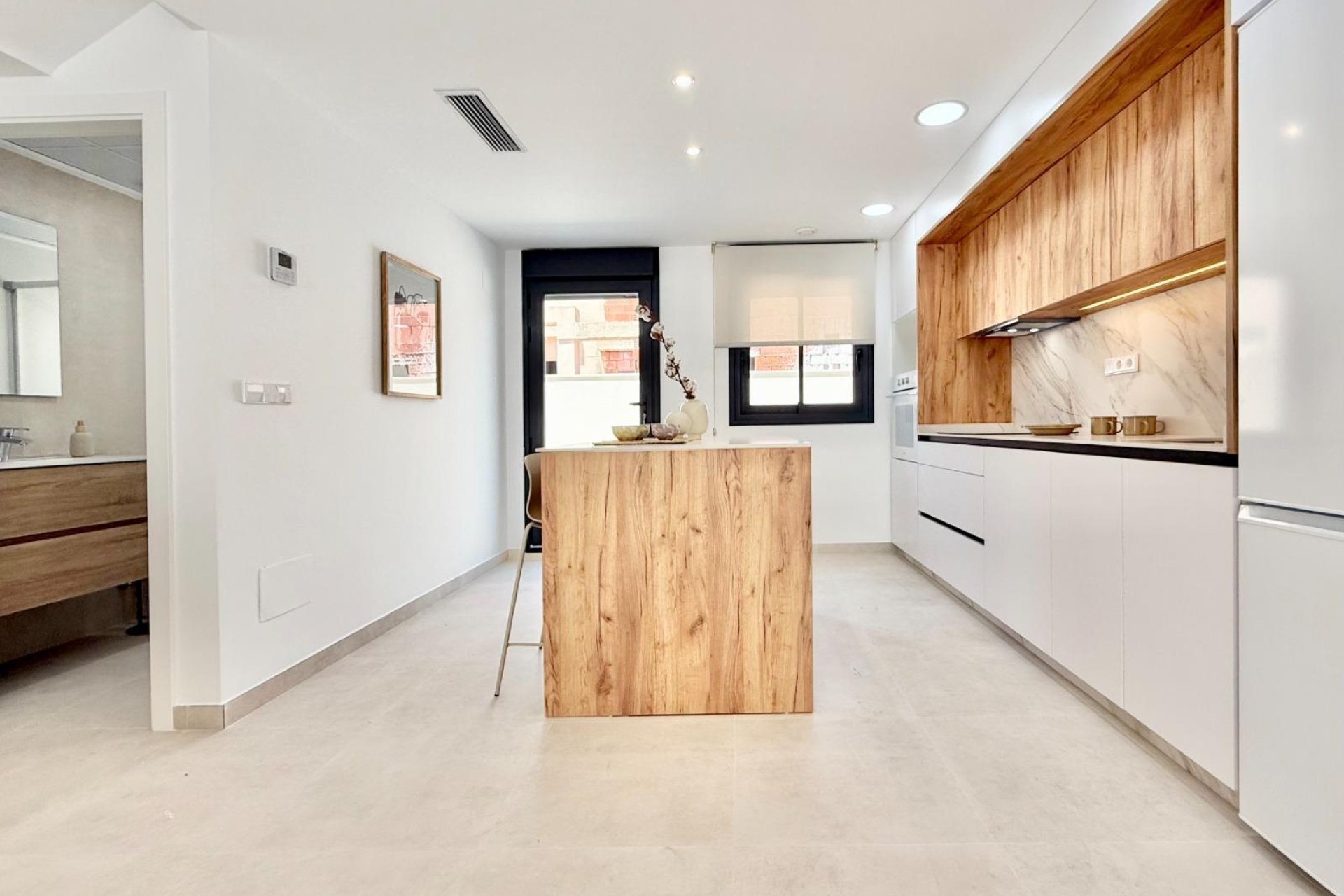 Obra nueva - Town House -
Cox - San Fernando