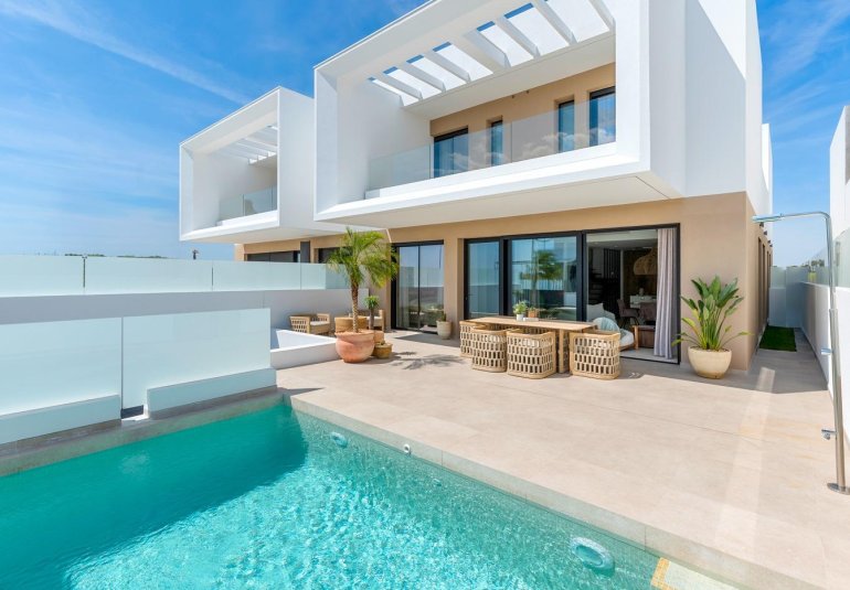 Obra nueva - Town House -
Dolores - Sector 3