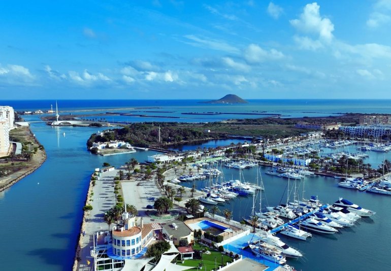 Obra nueva - Town House -
La Manga