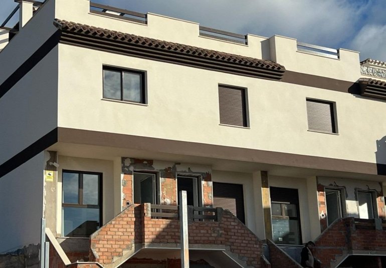 Obra nueva - Town House -
La Union - centro