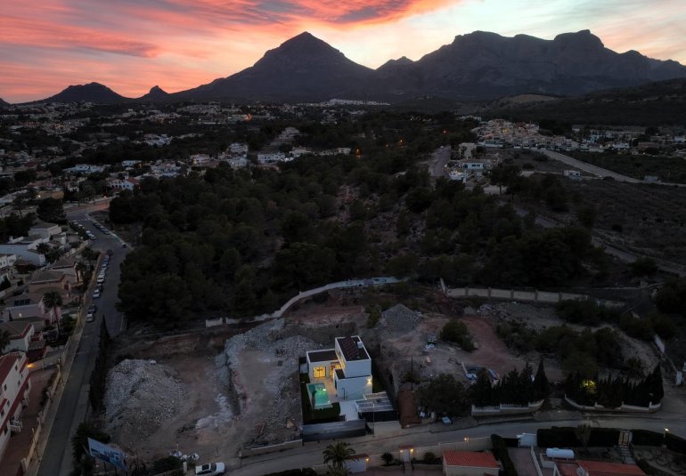 Obra nueva - Villa -
Alfas del Pí - Escandinavia