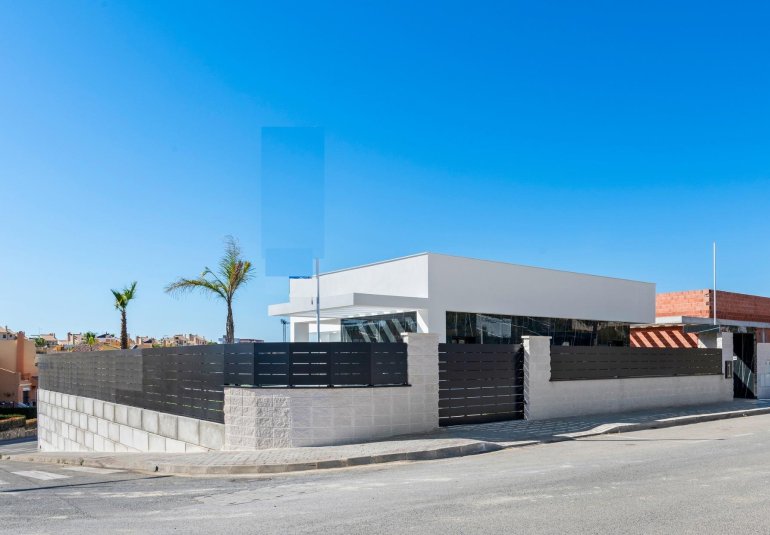 Obra nueva - Villa -
Algorfa - La finca golf