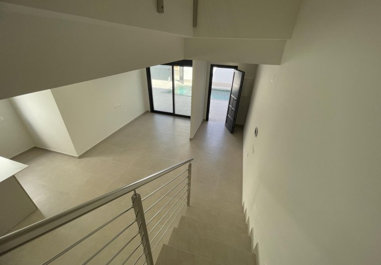 Obra nueva - Villa -
Almoradí - Heredades