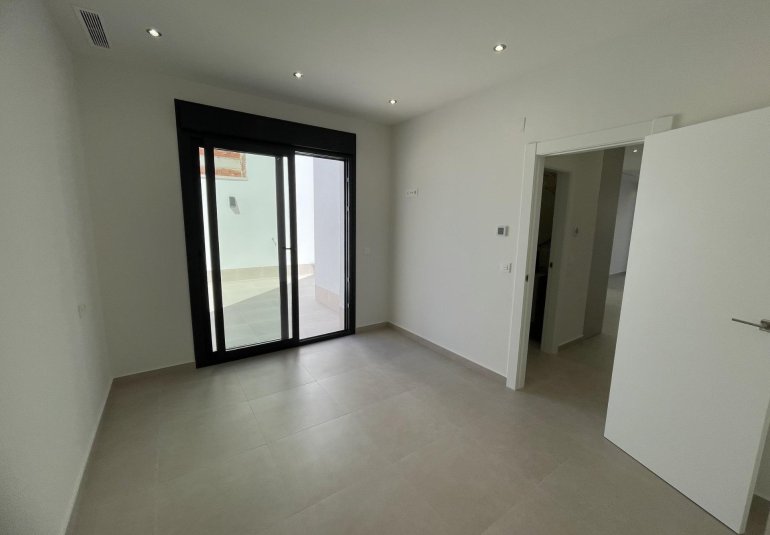 Obra nueva - Villa -
Almoradí - Heredades