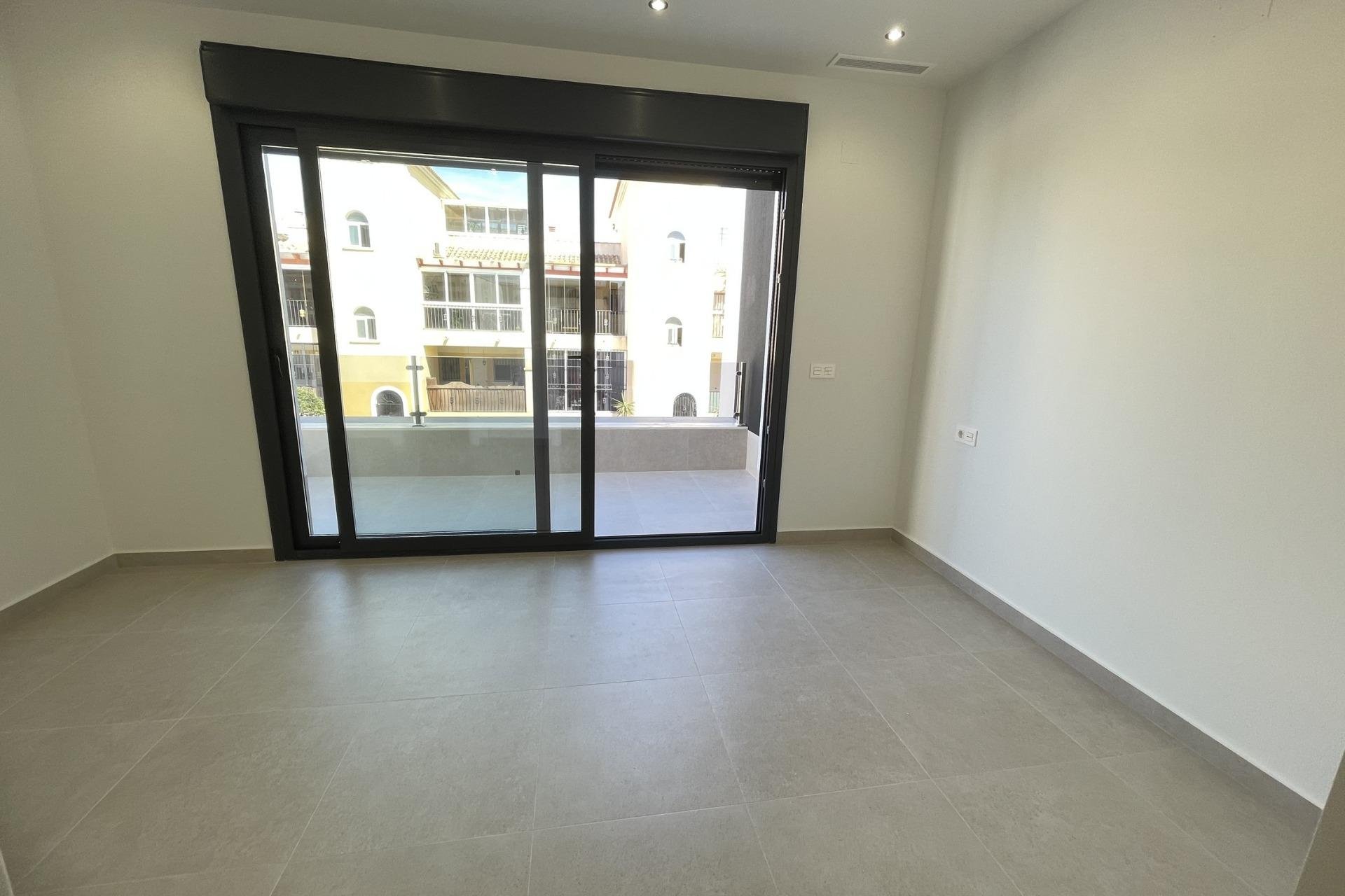 Obra nueva - Villa -
Almoradí - Heredades