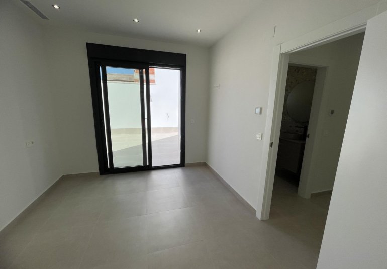 Obra nueva - Villa -
Almoradí - Heredades