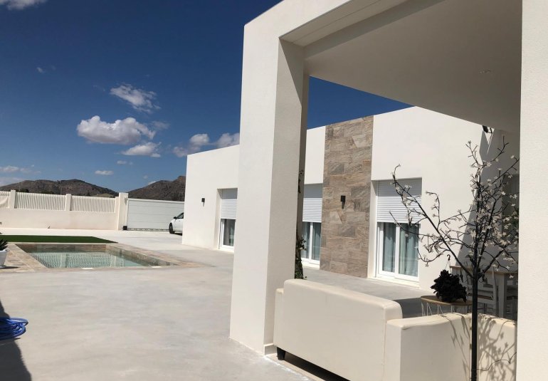 Obra nueva - Villa -
Aspe - urbanizaciones